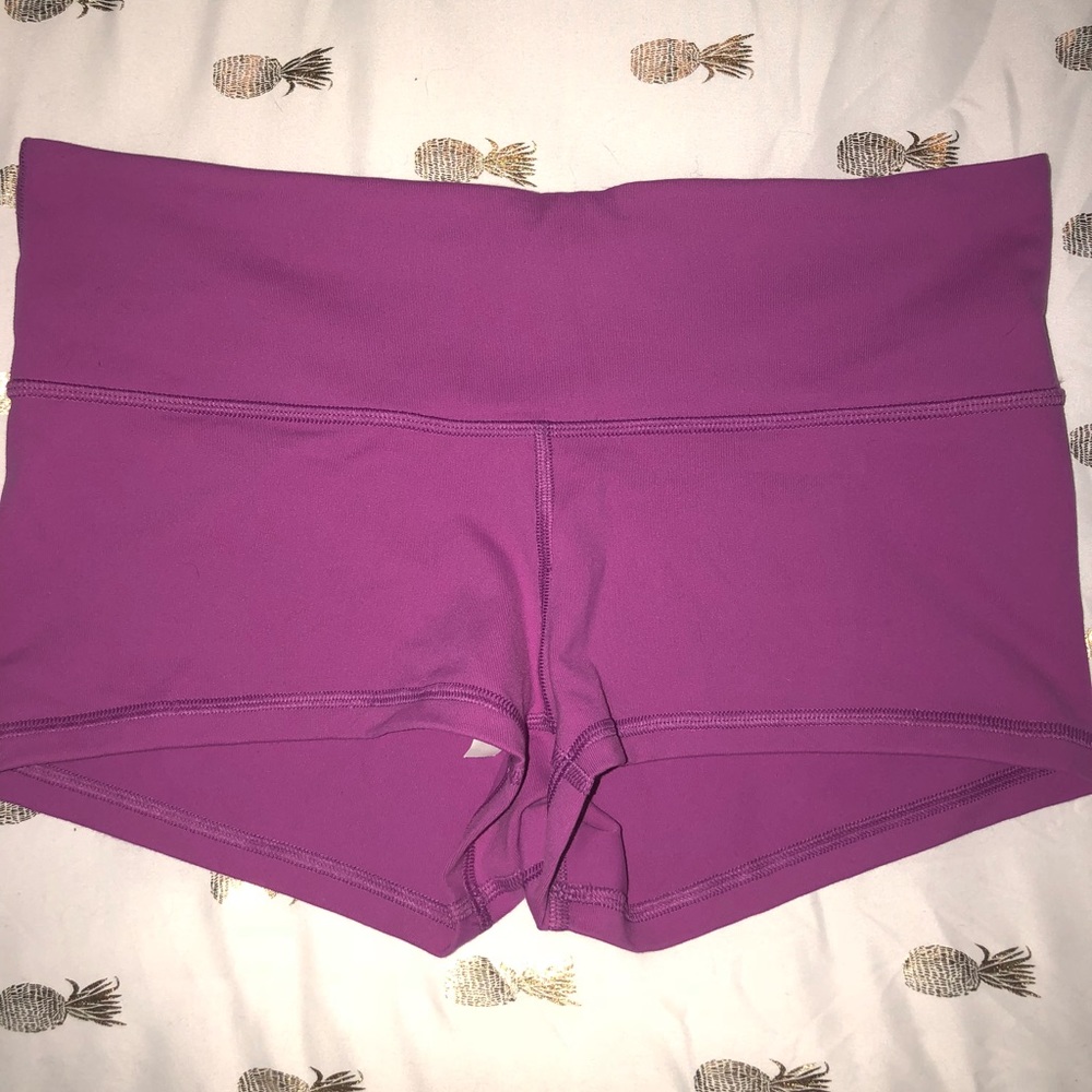 Lululemon Boogie Shorts NWOT 8